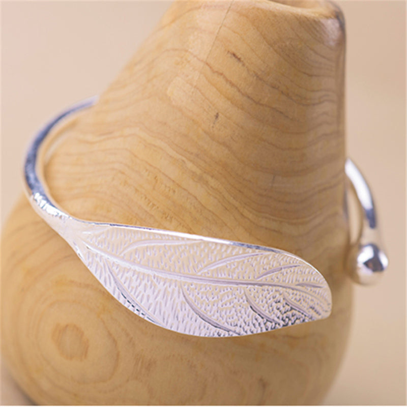 Inspired by Plant Handmade Elegant Leaves Shape Luxury Bracelets For Women
