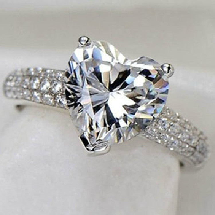 Antique Heart Shape White Gold Plated Crystal Wedding/Engagement Ring wr-