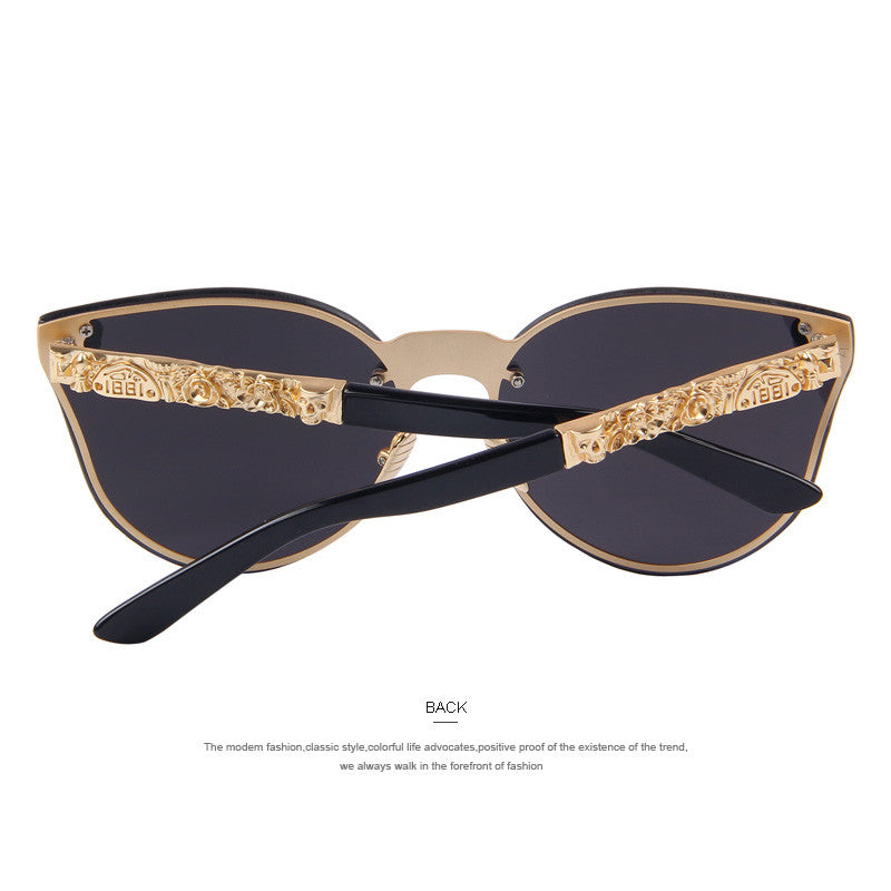 Skull Frame Metal Temple Sunglasses For Women