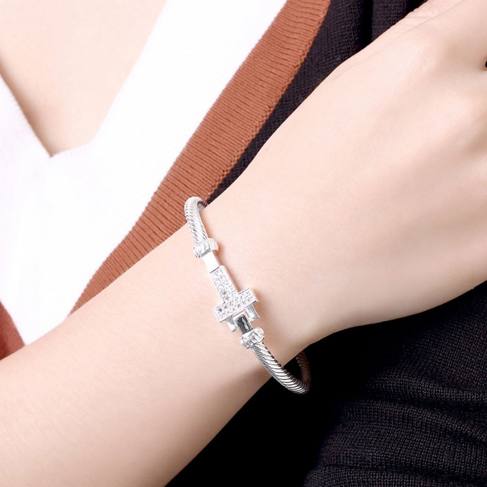 Elegant Silver Plated T Fashion Bracelets mj-