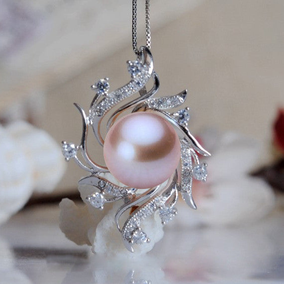 Elegant Natural Freshwater Pearl High Quality Pendants For Women Necklaces