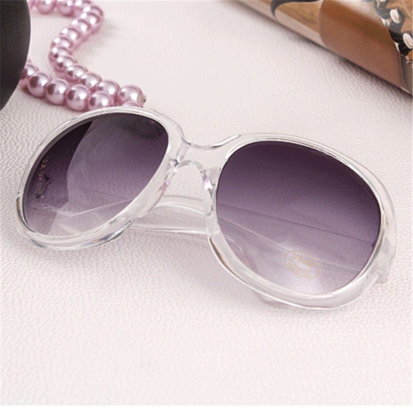Business Luxury Style Fashion Round Sunglasses for Women
