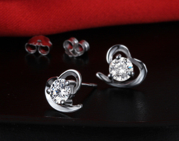 Silver Heart Shaped Stud Earrings For Lovely Lady