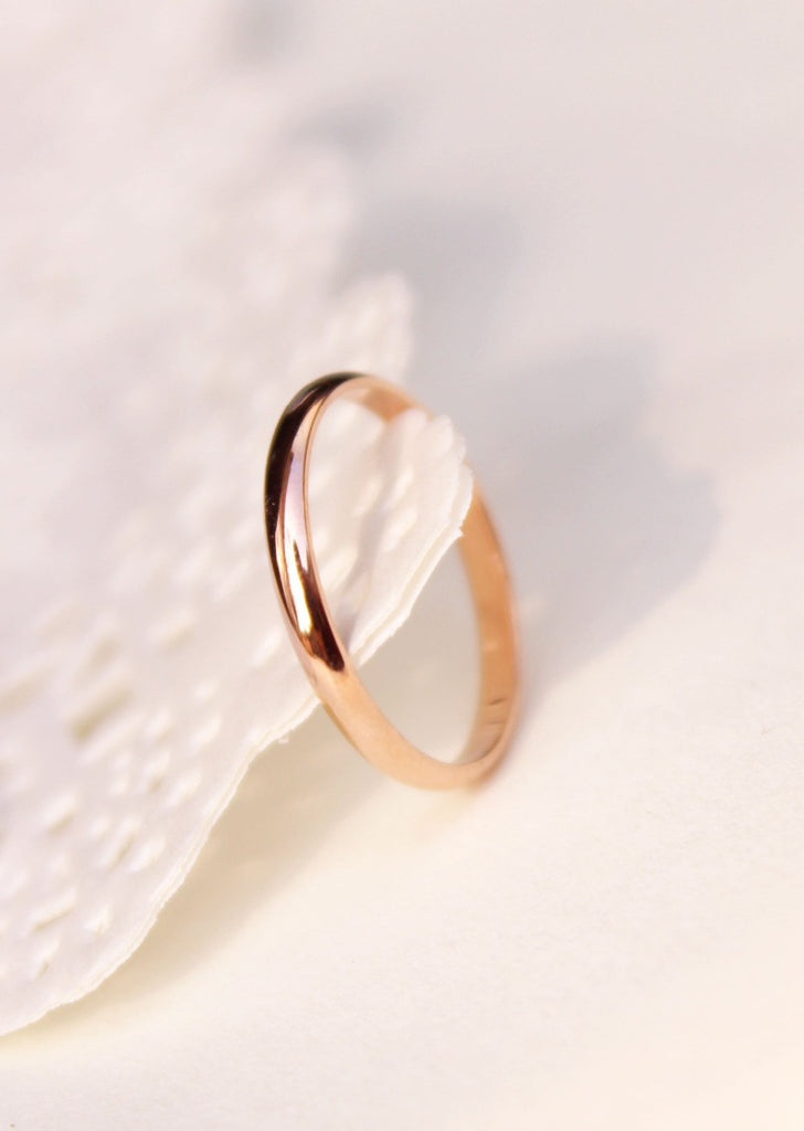 Titanium Steel Rose Gold Plated Anti-Allergy Smooth Couple Wedding Unisex Ring
