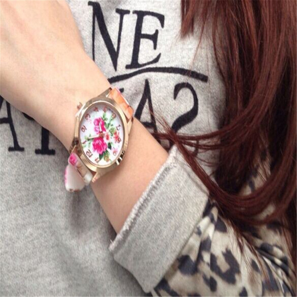 Rose Flower Print Jelly Silicone Quartz Watch ww-b