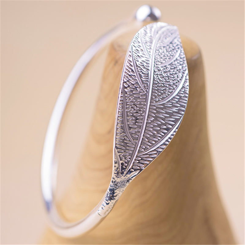 Inspired by Plant Handmade Elegant Leaves Shape Luxury Bracelets For Women