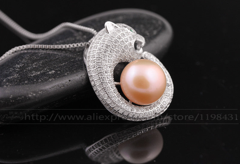 Luxury Silver Leopard Natural Freshwater Pearl Pendants Necklace