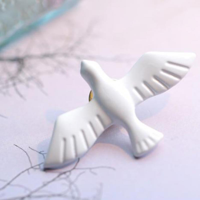Simple White Dove Brooch Pin