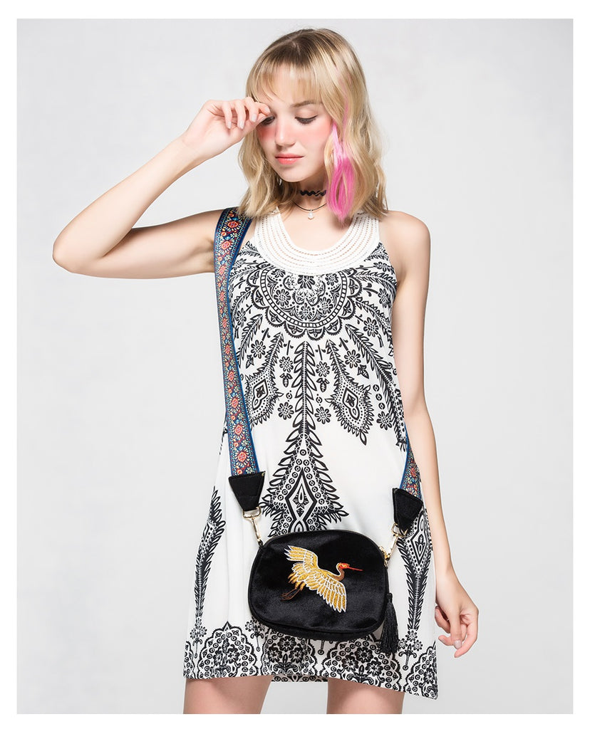 Mini Velvet Embroidery Wild Strap Fashion Tassel Vintage Crossbody Bag bws